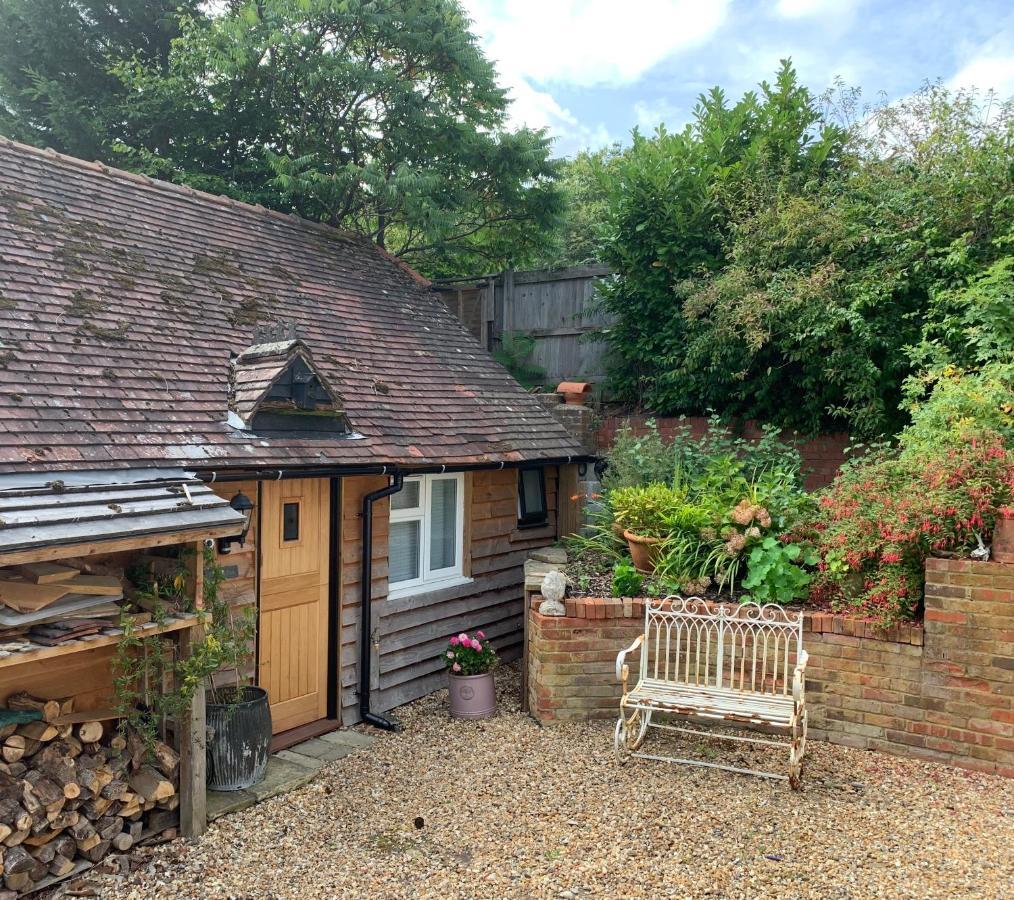 The Little Barn - Self Catering Holiday Accommodation Hindhead Exterior photo